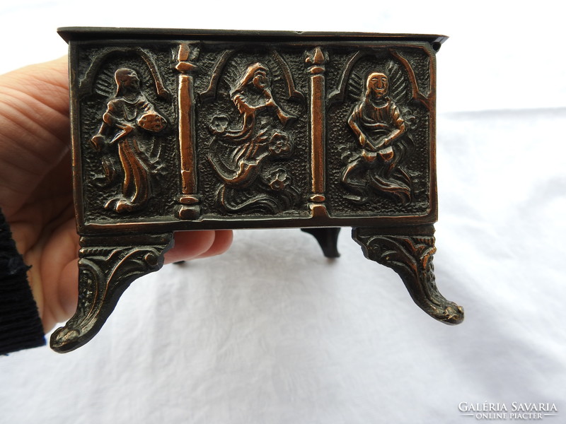 Gift box decorated with old embossed musical angels - putto box