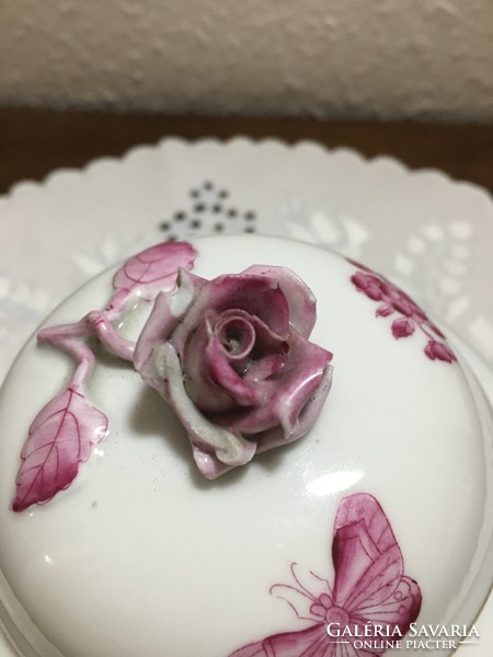 Herend sugar bowl (bonbonier) (with damaged rose)