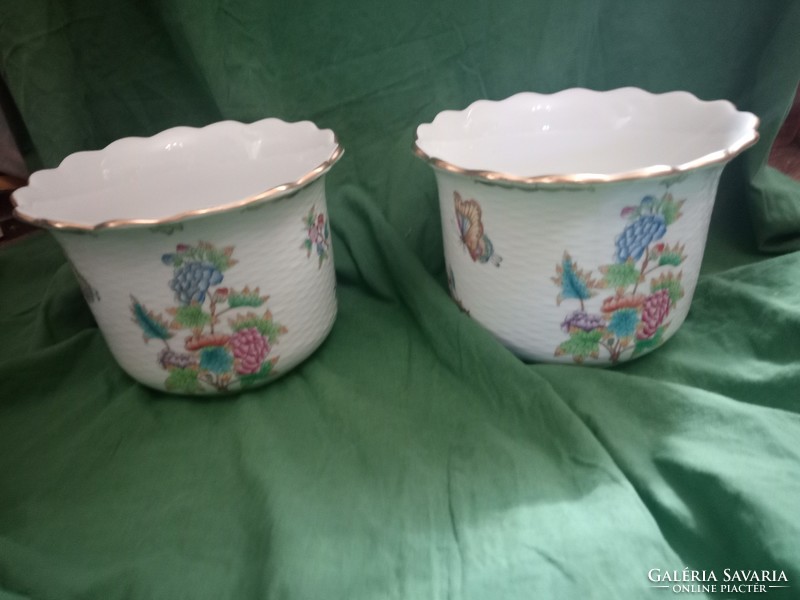A large pair of potpots with a Herend Victoria pattern in a fabulous showcase condition