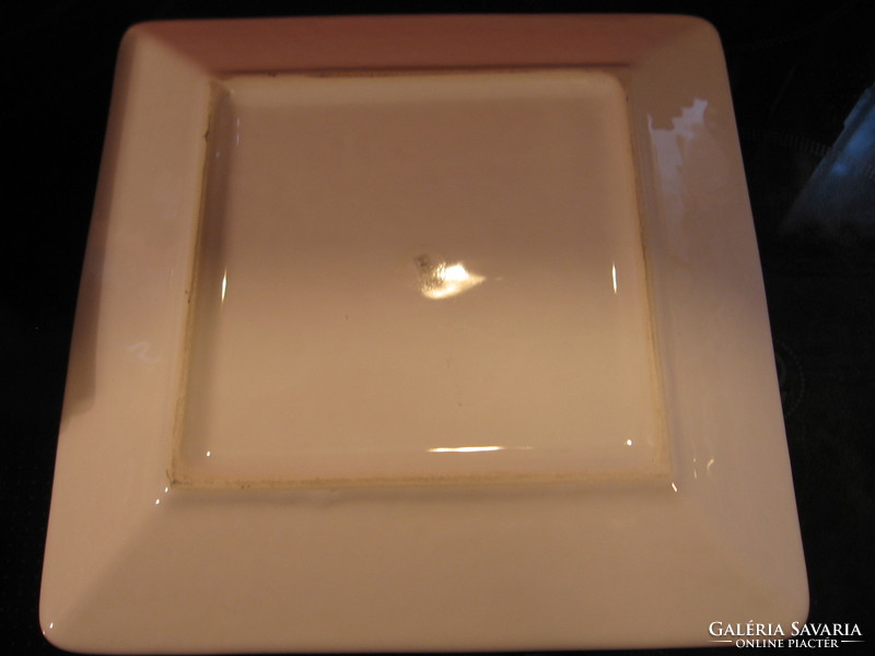 White square porcelain composition