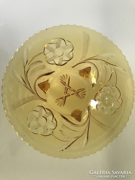 Antik, borostyánszínű, háromlábú üveg kínálótál szett virág pmintàval, 27 és 19 cm átmérő