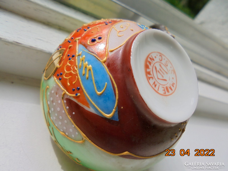 Hand Painted Embossed Enamel Satsuma Eggshell Porcelain Mocha Cup with Cannon Pattern