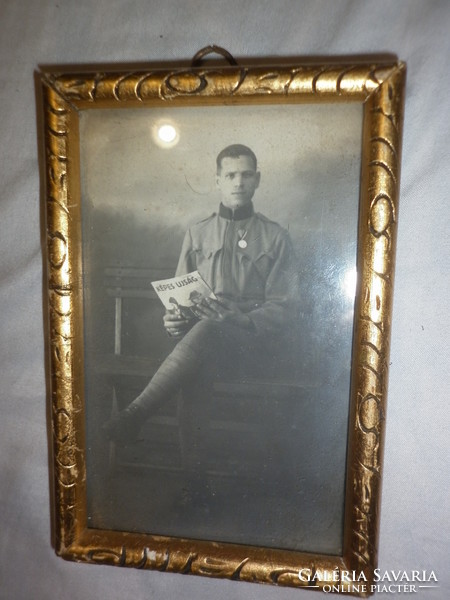 I világháborús katona kép fénykép fotó keretben