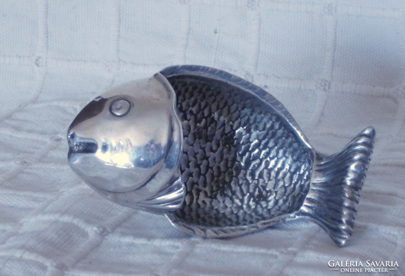 Silver fish