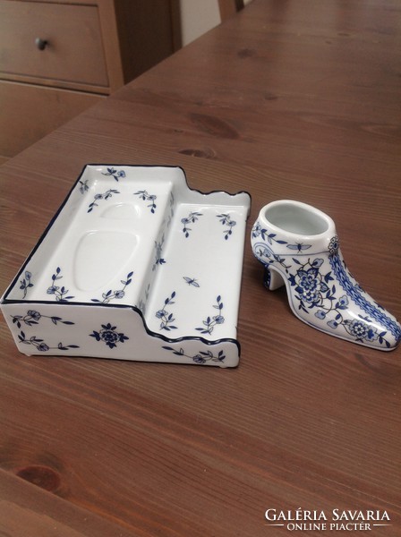 Porcelain table pen with porcelain detachable shoes with calamari