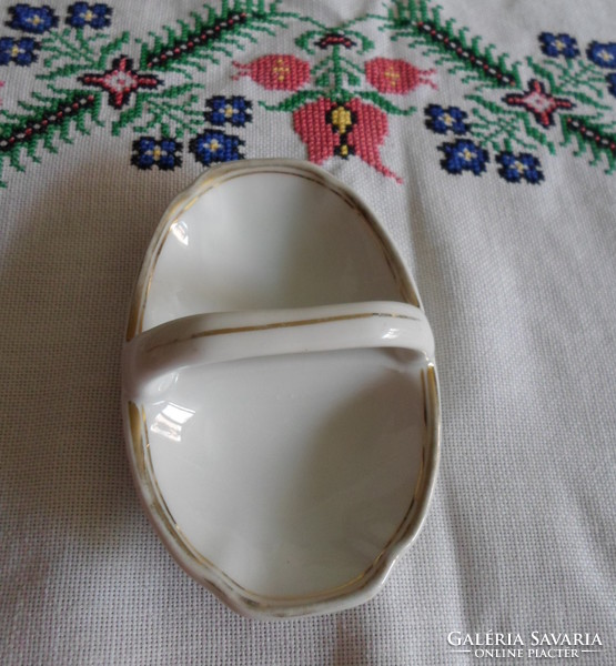 Czech porcelain, gold-edged white salt container (mcp, Czechoslovakia, Czechoslovakia)