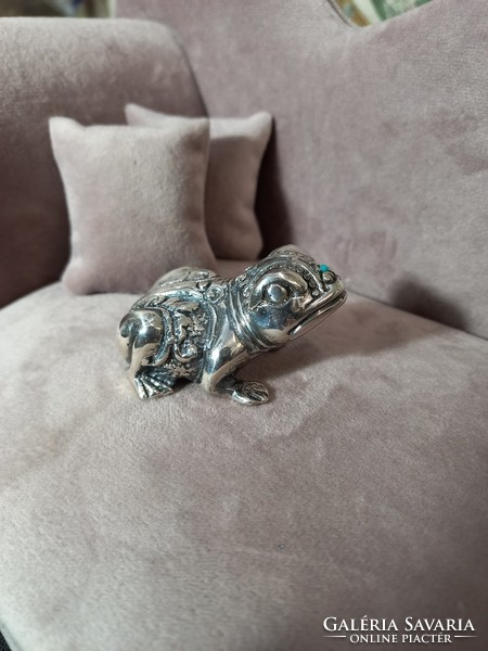 Silver miniature frog