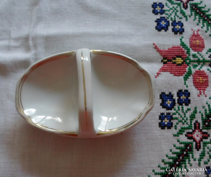 Czech porcelain, gold-edged white salt container (mcp, Czechoslovakia, Czechoslovakia)