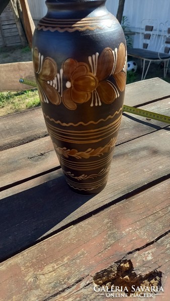 Vase of folk ceramics in Hódmezővásárhely