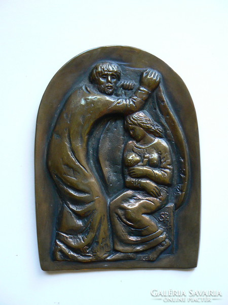 SZABOLCS PÉTER (1942 -  "OLTALMAZÁS" JELZETT BRONZ KISPLASZTIKA (SZOBOR) 30X22CM, 2,1 KG