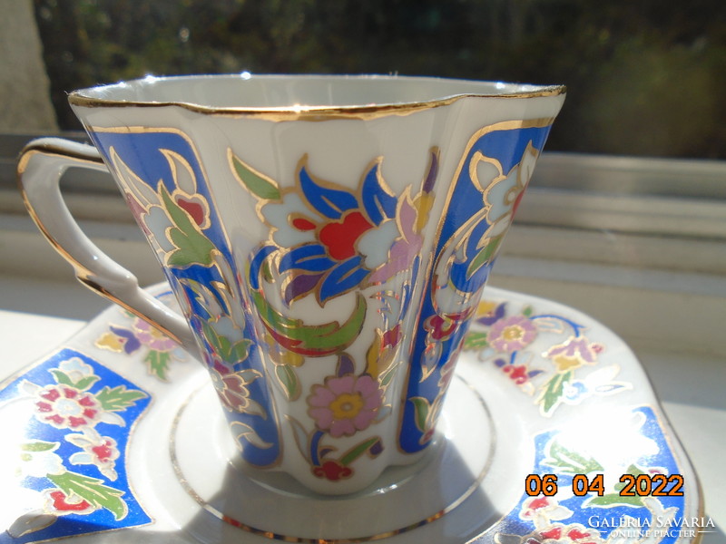 Kütahya 600-year-old Turkish ceramic center, gold-contoured flower cup with cup coaster
