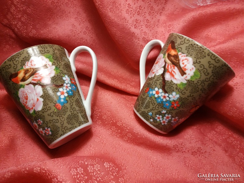 Beautiful porcelain bird mug, cup