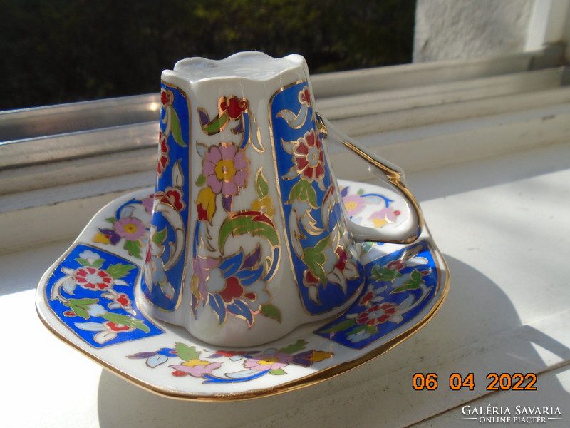 Kütahya 600-year-old Turkish ceramic center, gold-contoured floral pattern, flower goblet cup with coaster