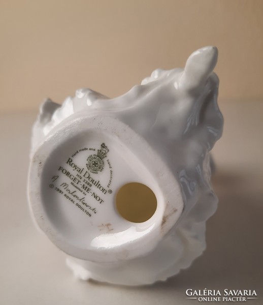 Royal doulton porcelain figurine, statue