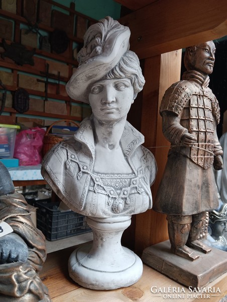 Baroque castle garden bust hat female stone sculpture antifreeze artificial stone heavy solid