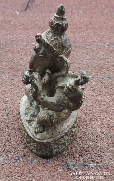From the 1600s - a ganésa bronze statue - is a museum