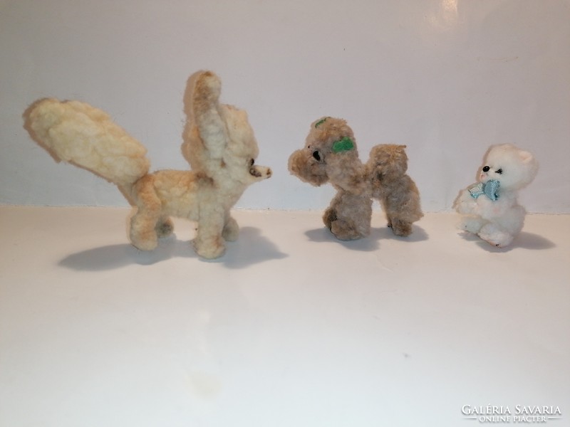 Wire fox, poodle, polar bear (939)