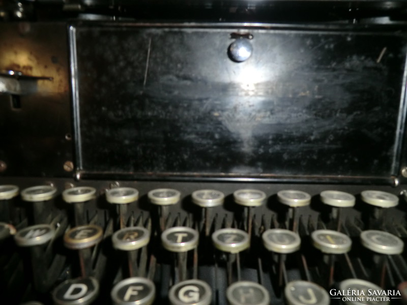 Antique typewriter continental best brand on the antique market typewriter continental