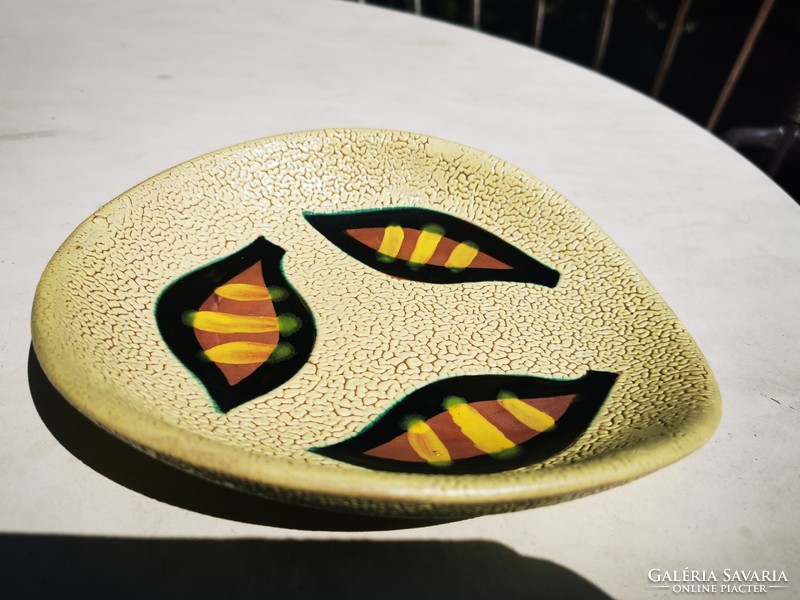 Craft bowl with craftsmanship