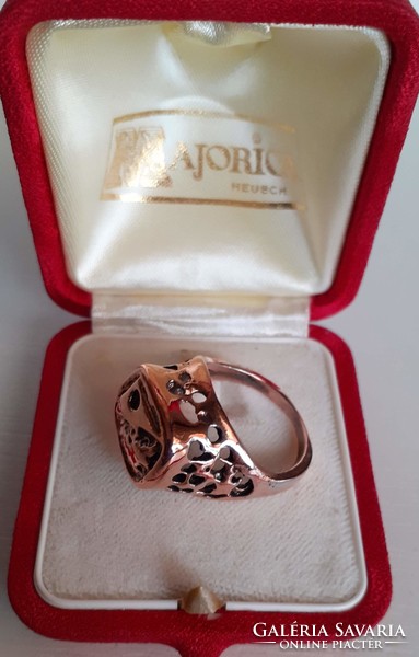 Retro openwork patterned copper seal ring