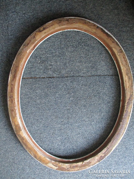 Old oval 100 year old wooden frame exterior size 56 x 46 cm