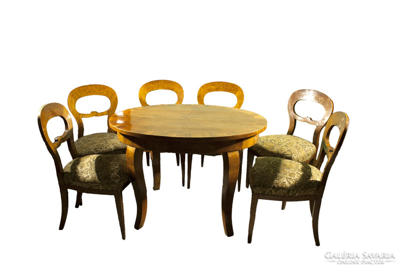 Biedermeier dining set with 6 chairs.