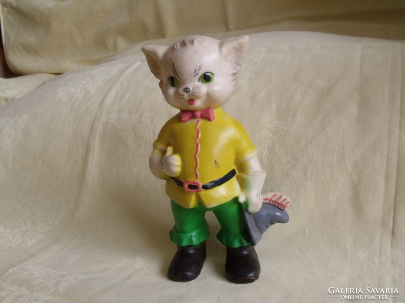 Old beeping cat rubber figure beeping rubber toy cat