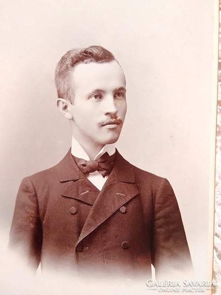 Antik magyar CDV/vizitkártya/keményhátú fotó fiatal férfi portréja Goszleth Budapest 1900 körüli