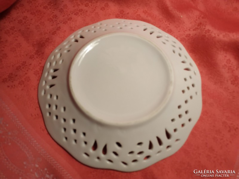Virágmintás porcelán lyukacsos tányér