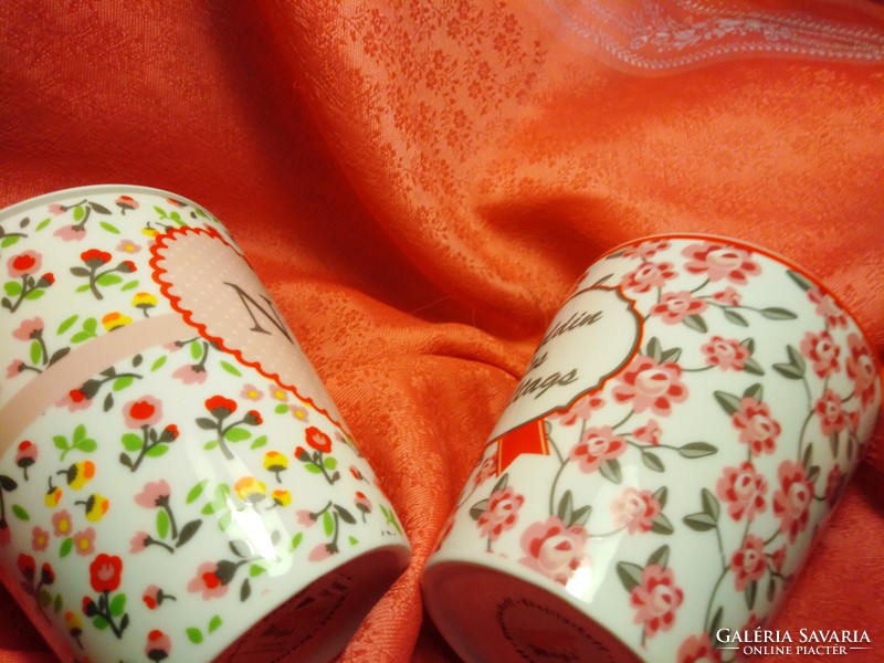 2 pcs. Porcelain cup with floral pattern