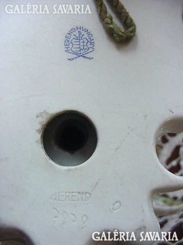 Old Herend queen victoria wall bracket flawless rarity !!