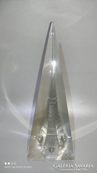 Desna Rossi Crystal Bohemia kristály Eiffel torony optikai térhatású dísz levélnehezék nagy méret