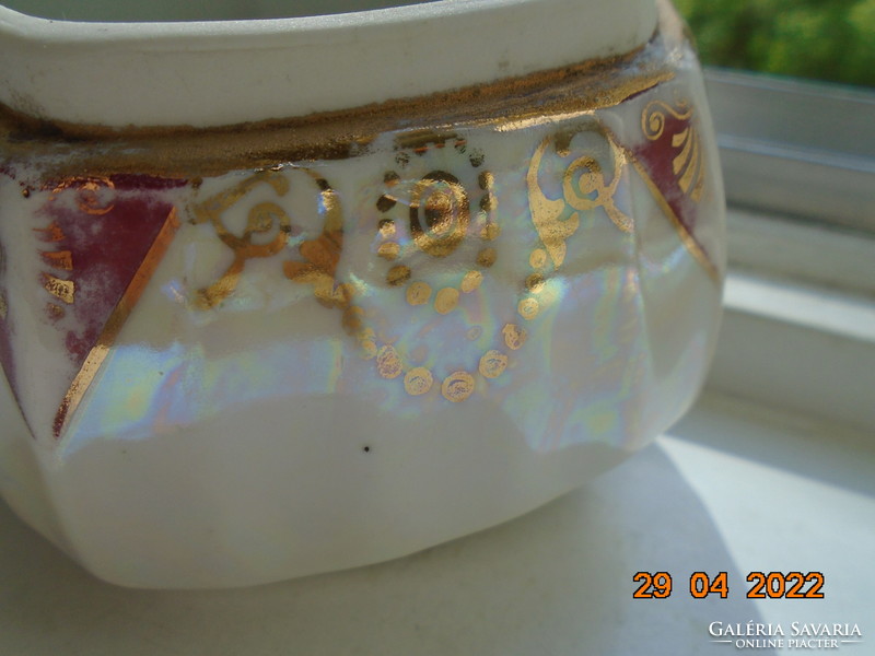 Hand Painted Gold Dig with Red Empire Patterns 5 Square Altwien Eosin Glazed Bonbonier Bottom