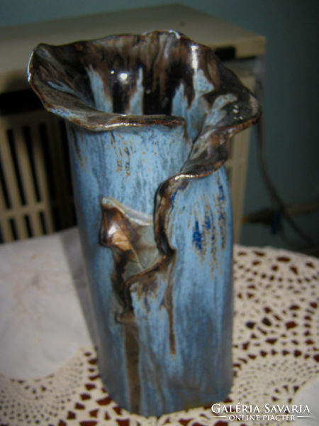 Craftsman's vase