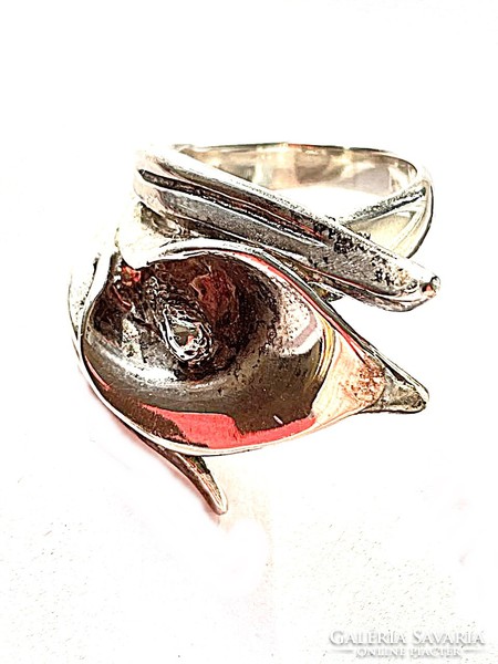 Bowl-shaped silver ring 56m