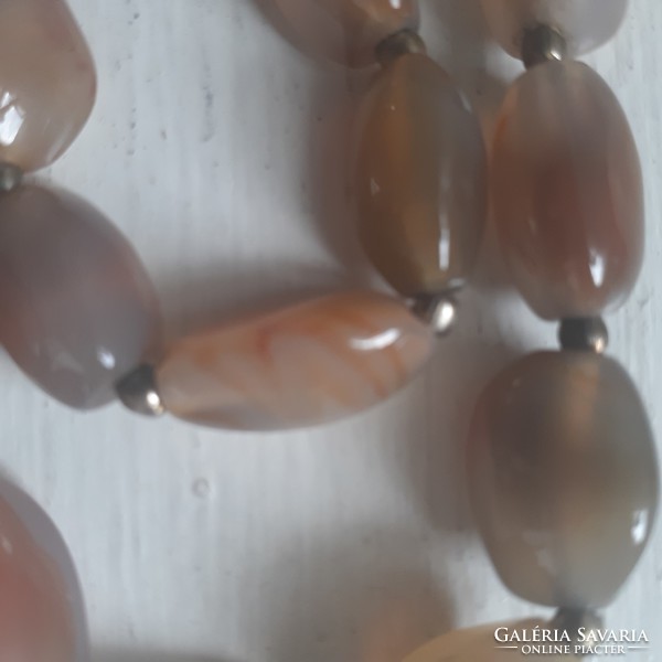 Old agate necklace from the 70s