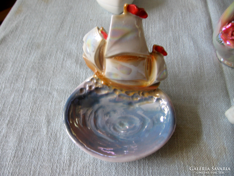 Chandelier sailing lake porcelain figurine with ring bowl