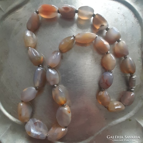 Old agate necklace from the 70s