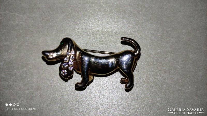 Vintage bizzu metal brooch dachshund dachshund dog with gold-colored crystal stones on the ears