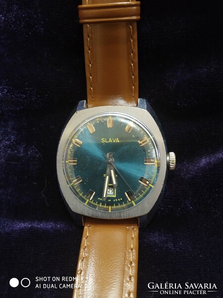 Slava chrome case, 21. Stone men's watch with date display