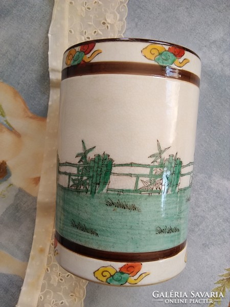 Antique xix. Century hand painted Chinese faience tea grass holder / container / vase