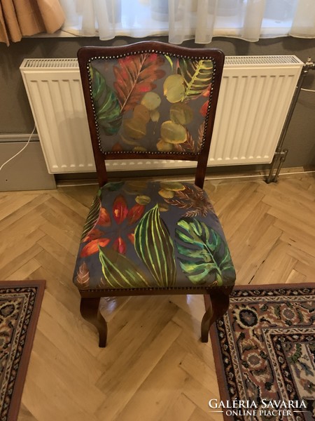 Gyönyörű felújított székek! 2darab