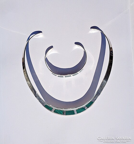 Malachite inlaid silver necklace and bracelet