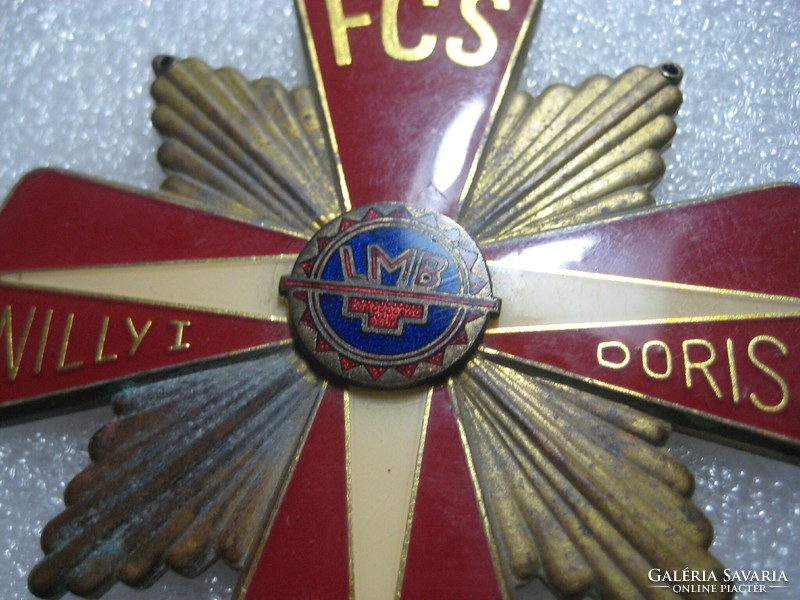 Award, material, brass fire enamel, 8.5 x 8.5 cm
