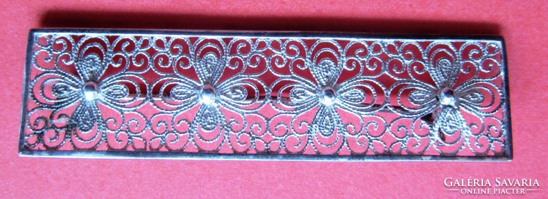 Old silver brooch, mark, 835 fineness silver, 5.2 x 1.8 cm, with openwork pattern.