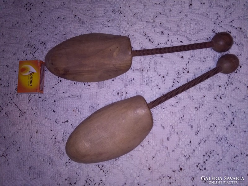 Régi cipő sámfa fából - 41-42-es
