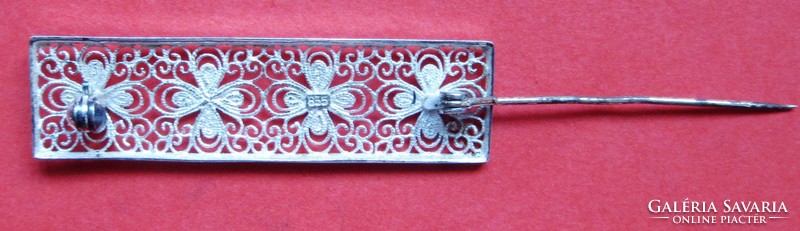 Old silver brooch, mark, 835 fineness silver, 5.2 x 1.8 cm, with openwork pattern.