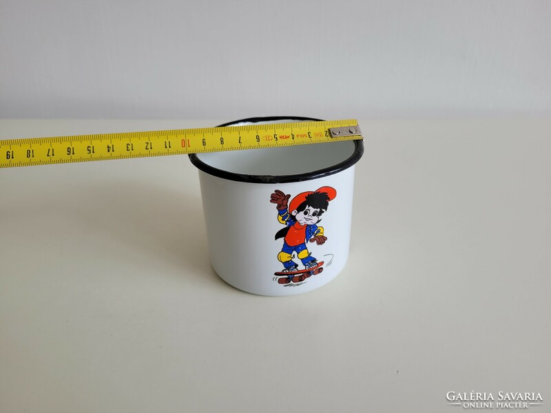 Old retro enamel little skateboarder patterned enamel kid mug