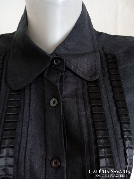 Black slender blouse