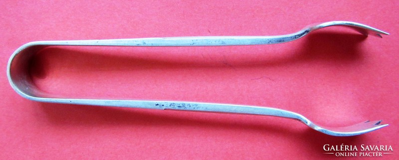 Régi ezüst körmös cukorfogó, csipesz, jelzett, 25,8 gr, hossza 11 cm